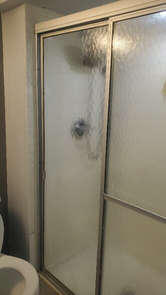 Building Photo - 650 Baltic Dr