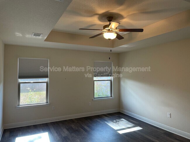 Building Photo - 7954 Nalo Creek Loop