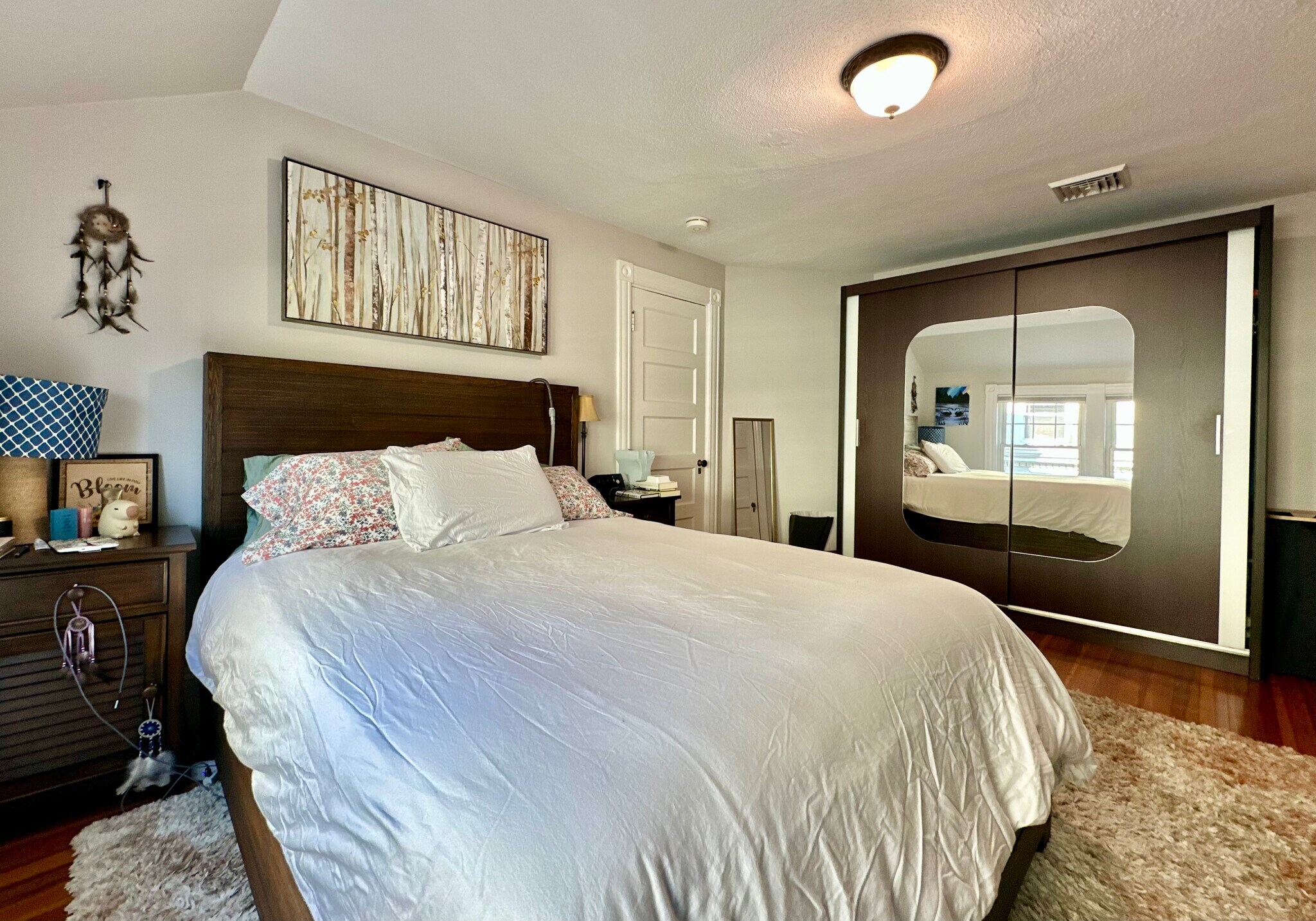 Building Photo - 11 Spring Park Ave