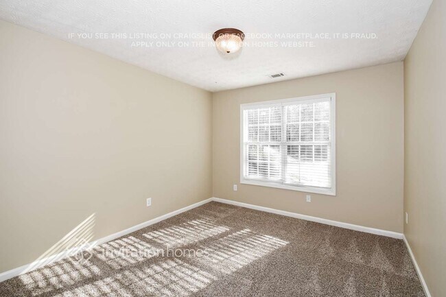 Building Photo - 615 Simon Ive Dr