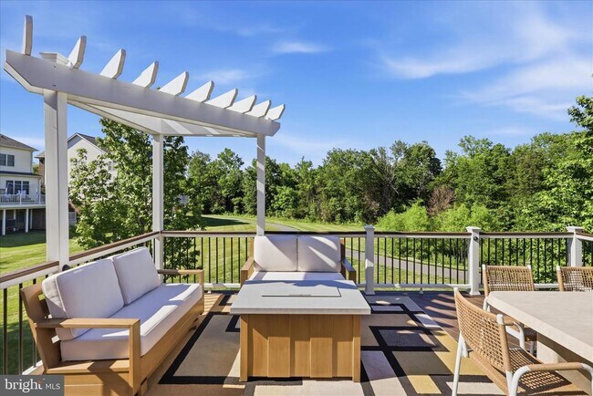 Building Photo - 42522 Stratford Landing Dr