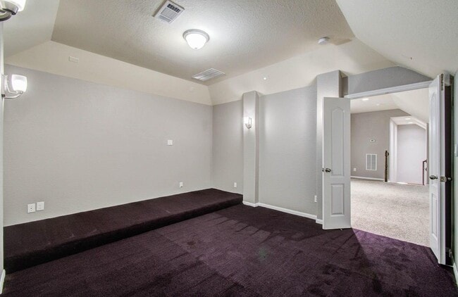 Building Photo - 17622 Quiet Shores Dr