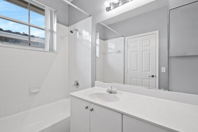 Building Photo - 4822 Chancellor Dr