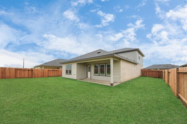 Building Photo - 1319 Star Grass Ln
