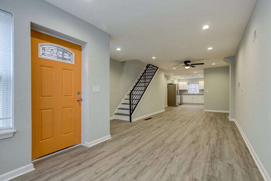 Building Photo - 4021 Howland St
