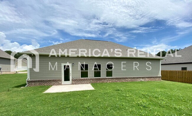 Building Photo - Home for Rent in Clanton, AL!!! Coming Soon!