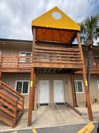 Building Photo - Sun Harbor