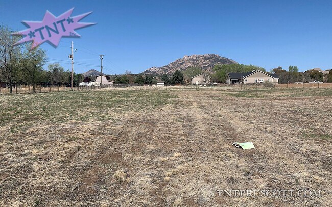 Building Photo - Home in Williamson Valley