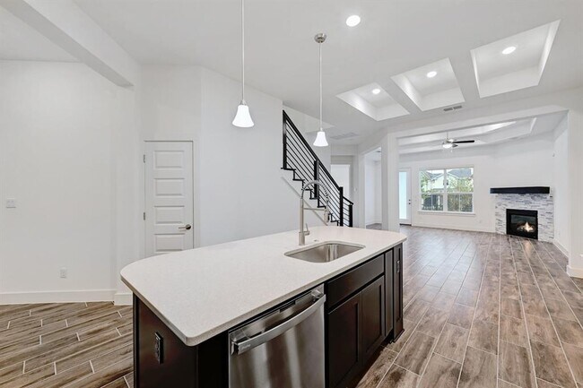 Building Photo - 206 Olivia Dr