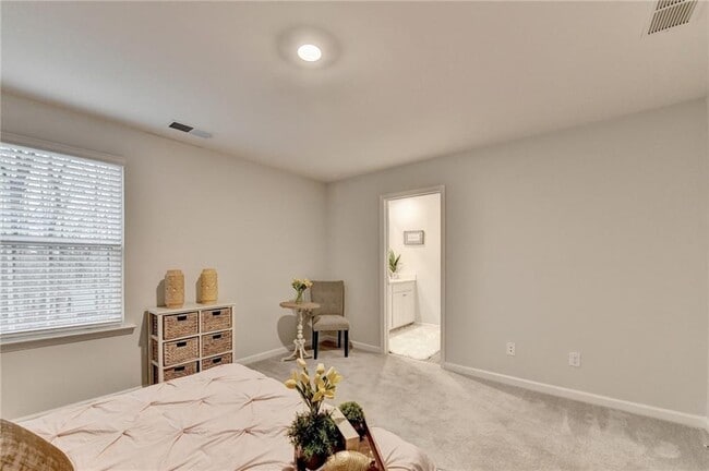 Building Photo - 111 Horned Owl Ave