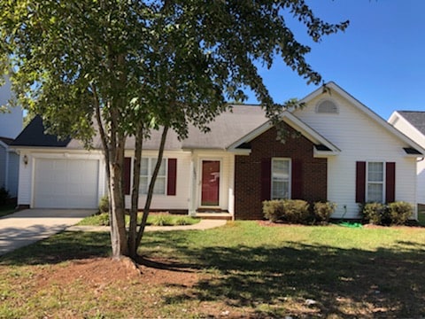 Primary Photo - Beautifully Renovated 3-Bedroom Ranch Home