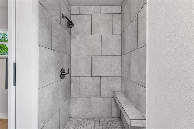 Building Photo - 1415 W Lingleville Rd