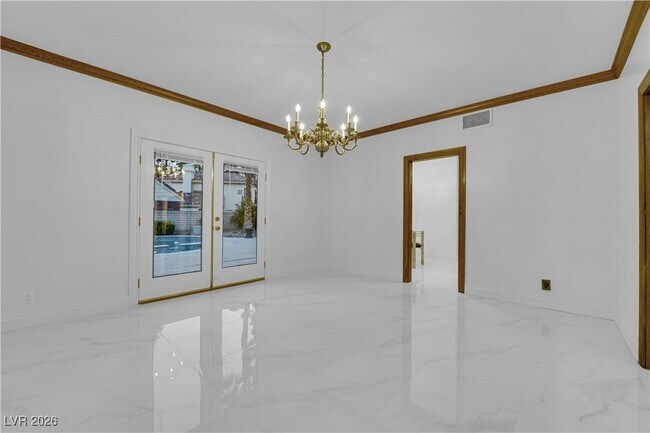 Building Photo - 2513 Wimbledon Dr