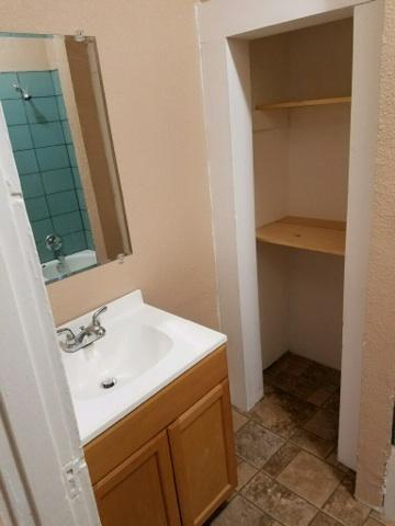 Building Photo - 1615 Collins Ave