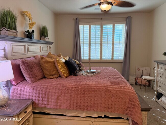 Building Photo - 17239 W Ironwood St