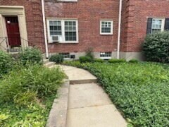 Building Photo - GREAT AREA! GREAT 1 BDRM APT! GREAT DEAL!