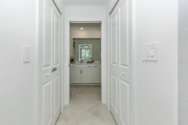 Building Photo - 12520 Galapagos Ct