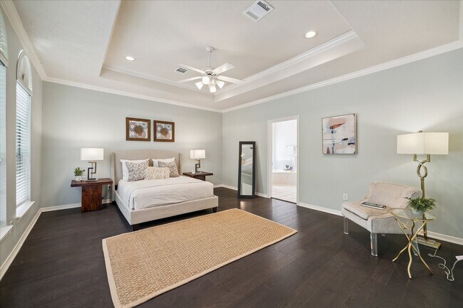 Building Photo - 5638 Avalon Way