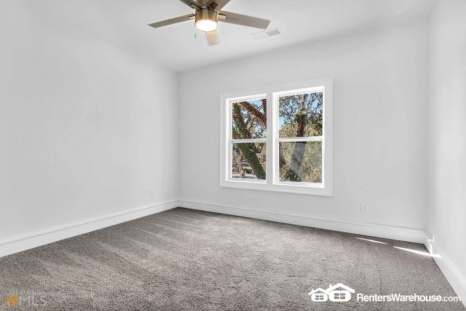 Building Photo - 3196 Mae Ave NE