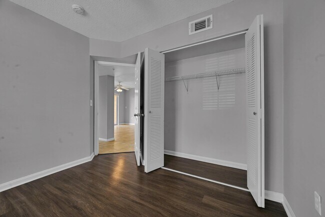 Building Photo - 3638 NW Mediterranean Ln