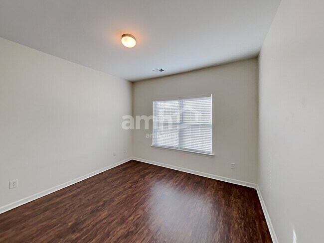 Building Photo - 4158 Elderberry Dr