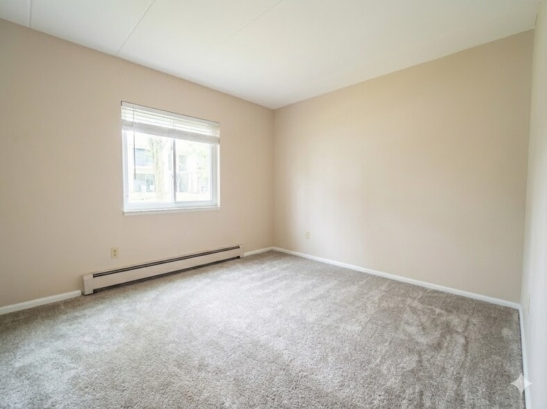 Building Photo - 956 S Lincoln St