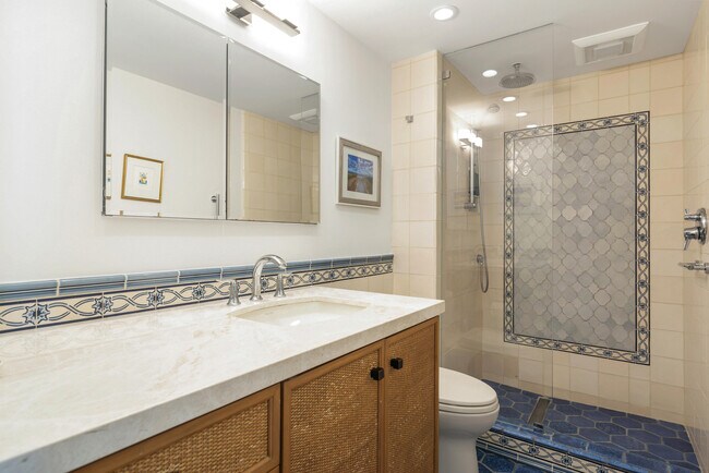 Building Photo - 2860 S Ocean Blvd
