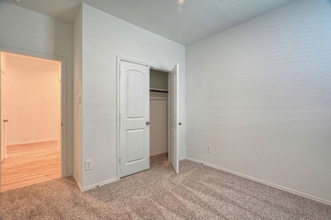 Building Photo - 31603 Zoe Pt