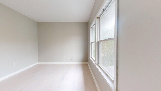Building Photo - 3816 W 36th St