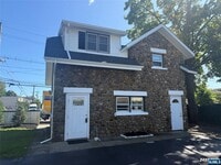 Building Photo - 5-21-21 Berdan Ave