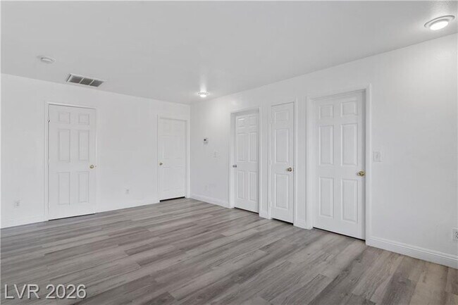 Building Photo - FREE 2 WEEK SPECIAL *excluding recurring fees* Beautiful North Las Vegas