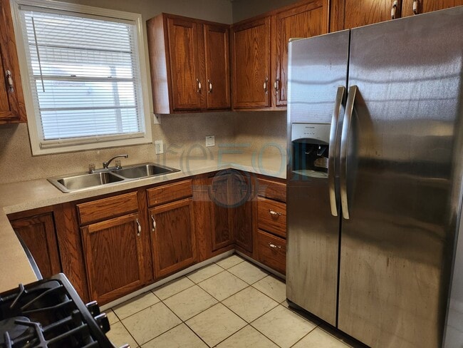 Building Photo - Ready For Showings! Great Find In North Little Rock