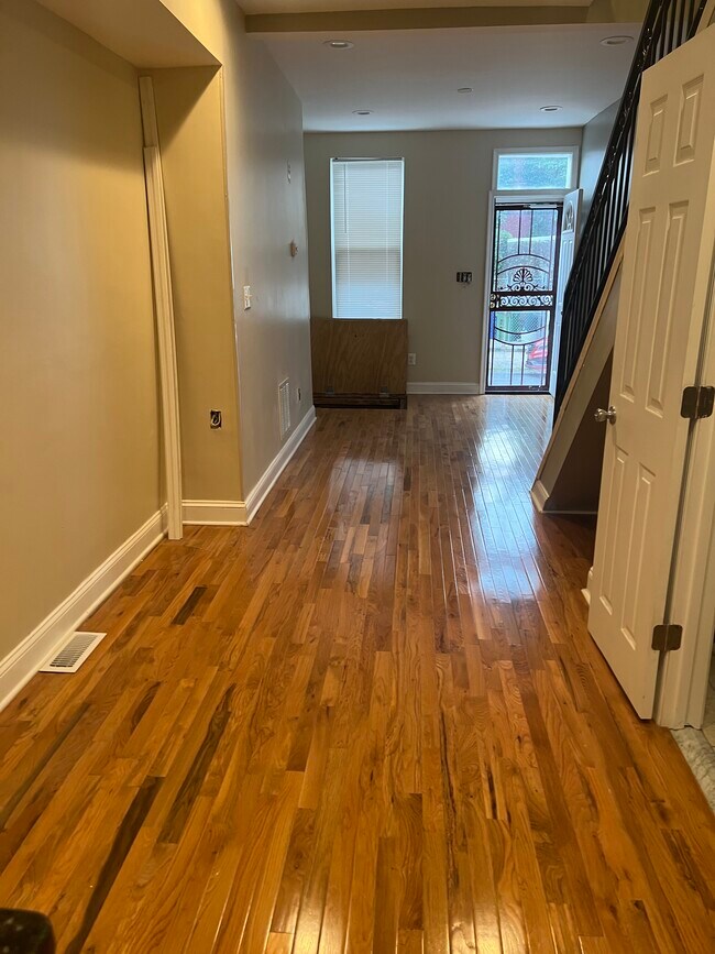 Dining area and living room - 870 Carroll St