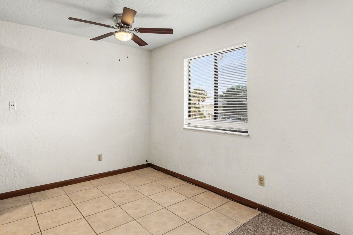 Building Photo - 1123 Tree Ridge Ln NE