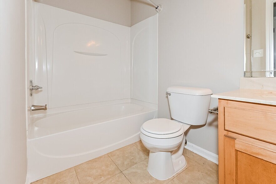 Building Photo - 4428 Liverpool Ln