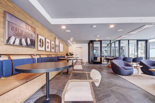 Building Photo - 975 Bryant St