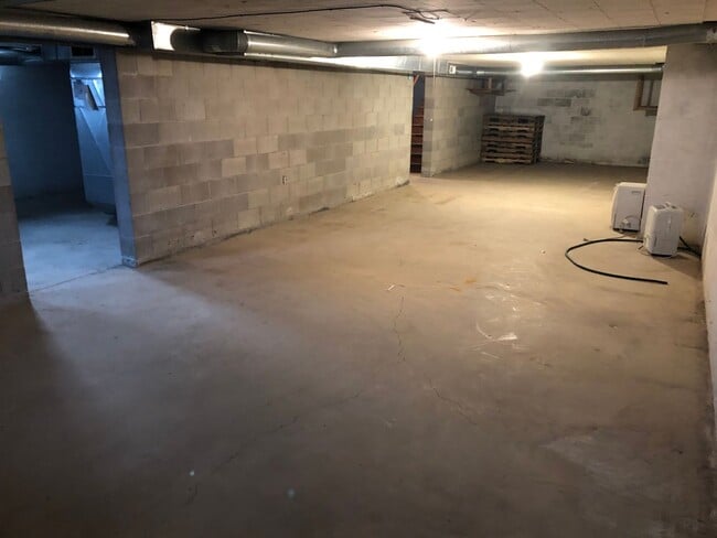 Building Photo - 7820 E Mt Hope Hwy