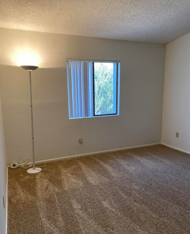 Building Photo - 2182 N Pantano Rd