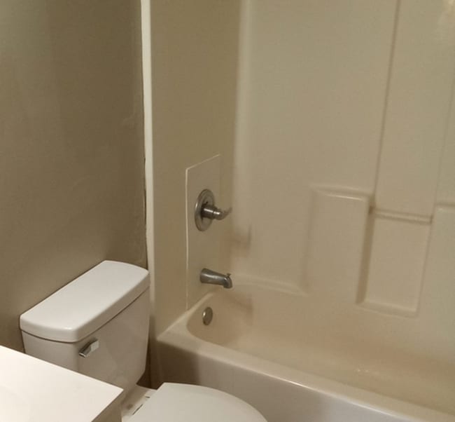 Building Photo - 3BR/2Ba- LEASING SPECIAL - MOVE IN BY 1/1/2026 AND RECEIVE 2ND MONTH OF RENT FREE.