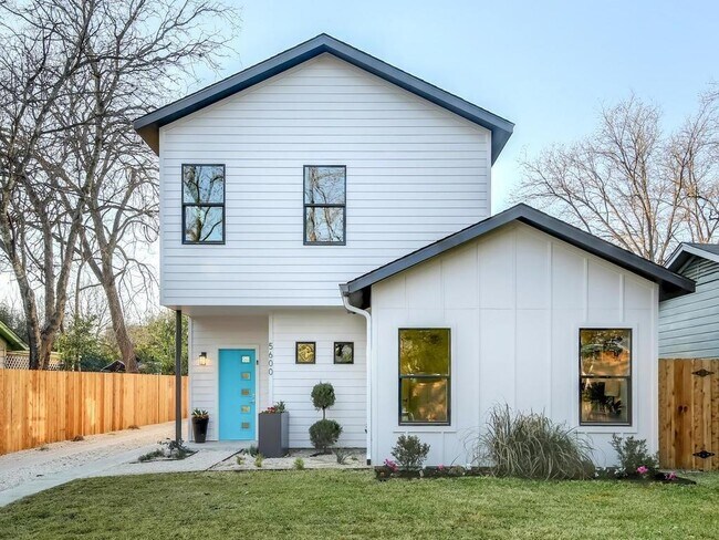 Building Photo - 5600 William Holland Ave