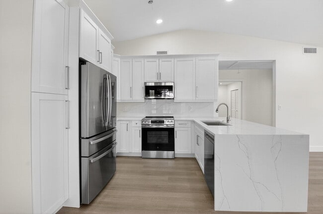 Building Photo - 5047 Brian Blvd