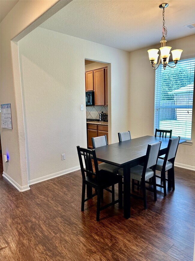 Building Photo - 18622 Each Elm Way