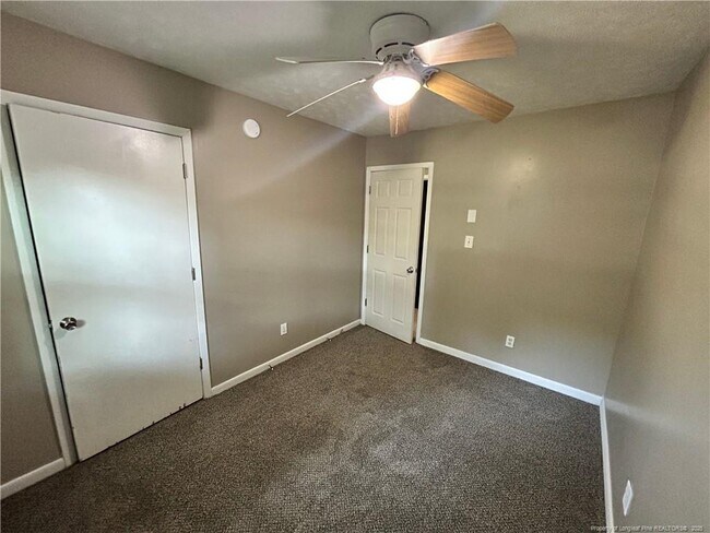 Building Photo - 6539 Amanda Cir