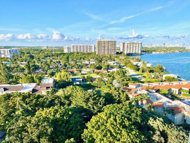 Building Photo - 4000 Towerside Terrace