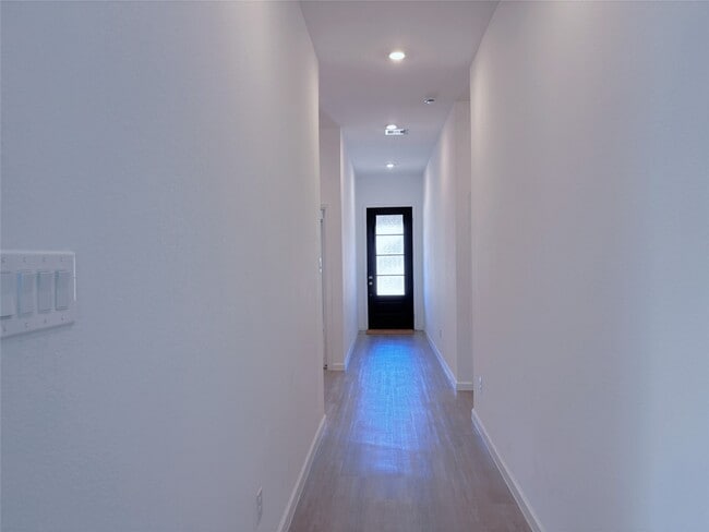 Building Photo - 30363 Tall Fescue Dr