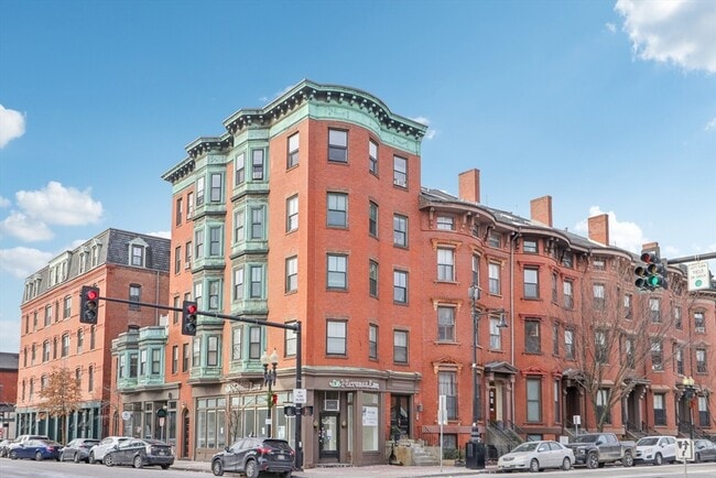 Building Photo - 583 Massachusetts Ave