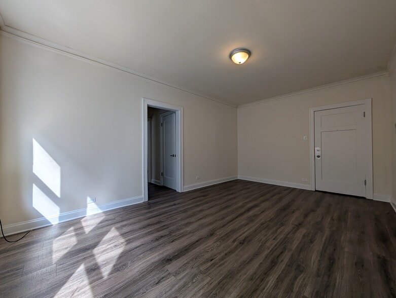 Building Photo - 2930 W Palmer St