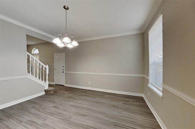 Building Photo - 6910 Springcrest Ct