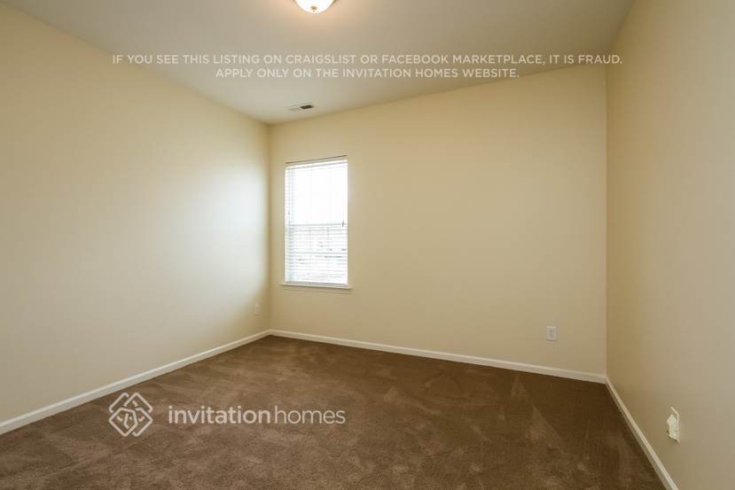 Building Photo - 174 Gresham Ln