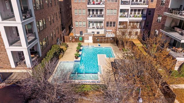 Building Photo - 15875 Spectrum Dr